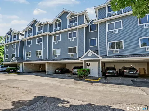97 Richards Ave #F15, Norwalk, CT 06854