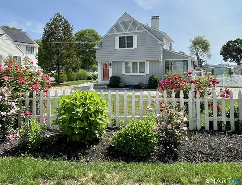 36 Attawan Rd, Niantic, CT 06357