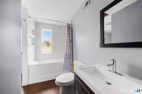 Bath - Undisclosed, Windsor Locks, CT 06096 photo 1 of 2