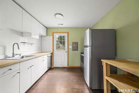 Kitchen - Undisclosed, Windsor Locks, CT 06096 photo 1 of 3