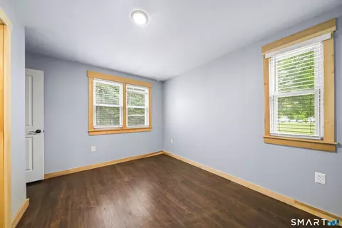 Bedroom - Undisclosed, Windsor Locks, CT 06096 photo 4 of 6