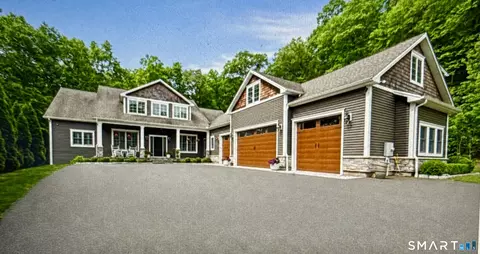 135 Stone Rd, Burlington, CT 06013