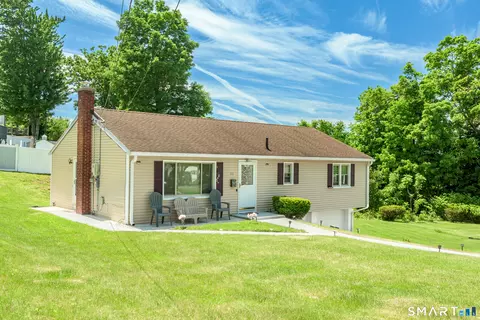 111 Purdy Rd, Waterbury, CT 06706