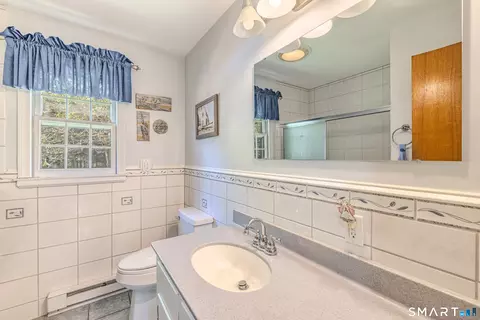 Bath - 63 Beacon Rd, Windham, CT 06280 photo 1 of 1