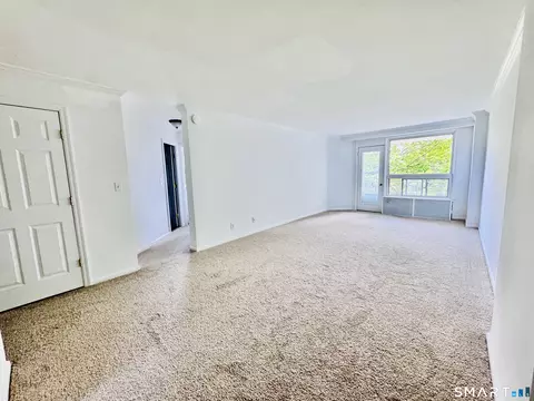 91 Strawberry Hill Ave #425, Stamford, CT 06902