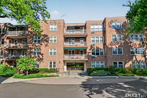 1 Putnam Hl, Greenwich, CT 06830