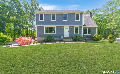 6 Diamond Rd, Clinton, CT 06413