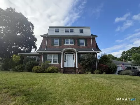 46 Bretton Rd, Middletown, CT 06457