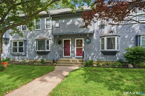 1 Abbott Rd #112, Ellington, CT 06029