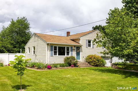 40 Overlook Rd, South Windsor, CT 06074