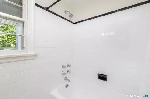 Bath - 76 Collier Rd, Wethersfield, CT 06109 photo 2 of 2