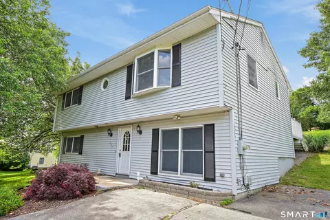 289 Salem Tpke, Norwich, CT 06360
