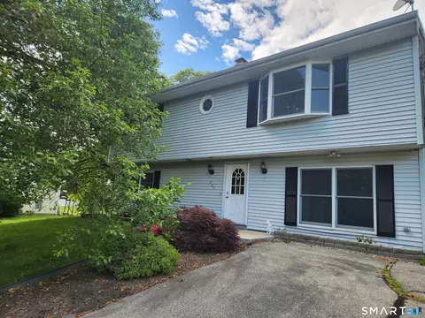 289 Salem Tpke, Norwich, CT 06360