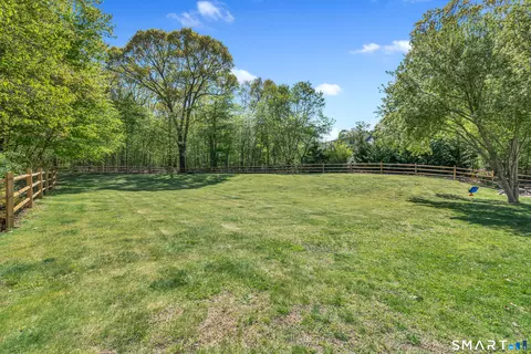 Exterior - 5 August Mdws, Ledyard, CT 06339 photo 5 of 9