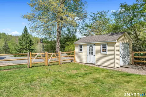Exterior - 5 August Mdws, Ledyard, CT 06339 photo 6 of 9