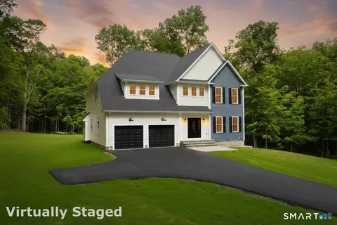 147 Blue Hills Dr, Guilford, CT 06437