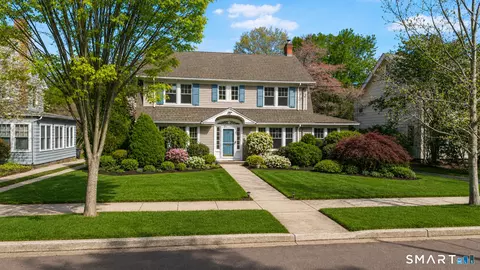 31 Mckinley Ave, New Haven, CT 06515