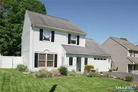 93 Thomas St, Hamden, CT 06514