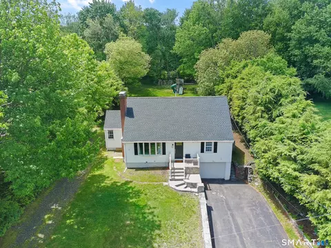 21 Lone Oak Ave, Wolcott, CT 06716