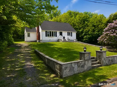 21 Lone Oak Ave, Wolcott, CT 06716
