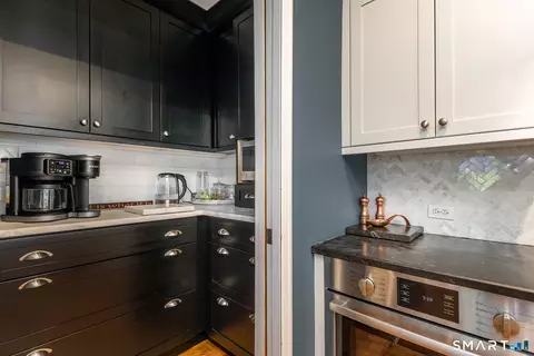 Kitchen - 321 Kent Cornwall Rd, Kent, CT 06757 photo 4 of 7