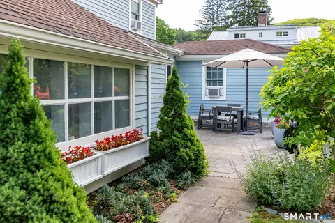 Exterior - 89 N Main St # -A, Kent, CT 06757 photo 3 of 14