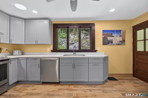 Kitchen - 79 River St, Deep River, CT 06417 photo 3 of 6