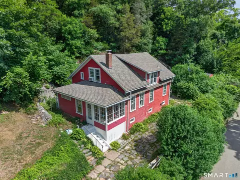 79 River St, Deep River, CT 06417
