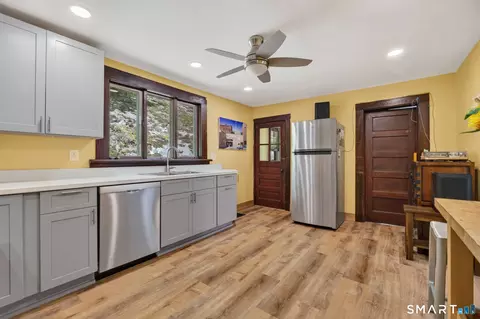Kitchen - 79 River St, Deep River, CT 06417 photo 4 of 6