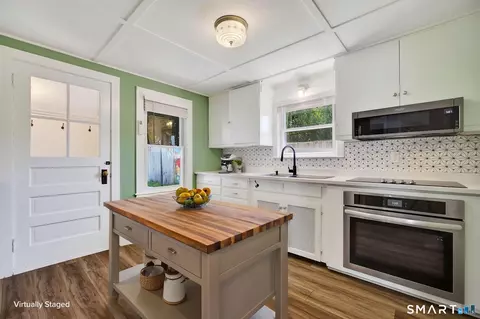 Kitchen - 58 Union St, Deep River, CT 06417 photo 4 of 4