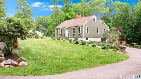 410 Pumpkin Hill Rd, Ledyard, CT 06339