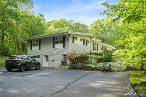 43 Braman Rd, Waterford, CT 06385