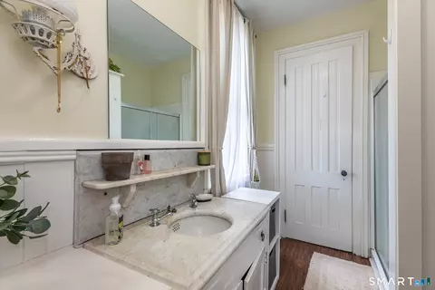 Bath - 67 N Main St, Kent, CT 06757 photo 2 of 4