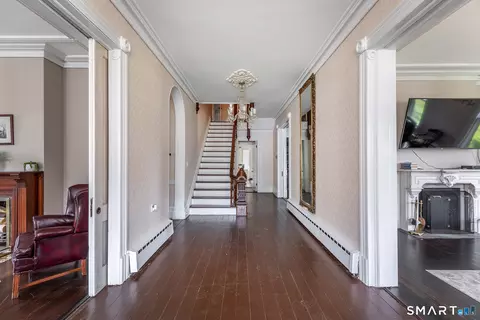 Entry Way - 67 N Main St, Kent, CT 06757 photo 3 of 4