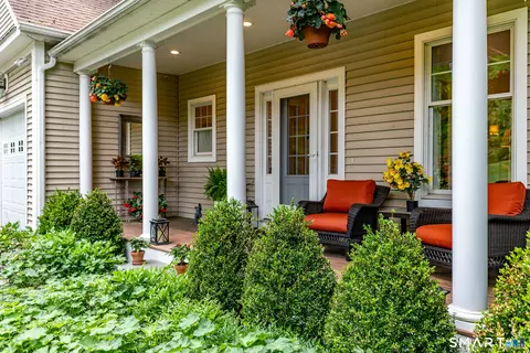 89 Reservoir Rd, New Milford, CT 06776