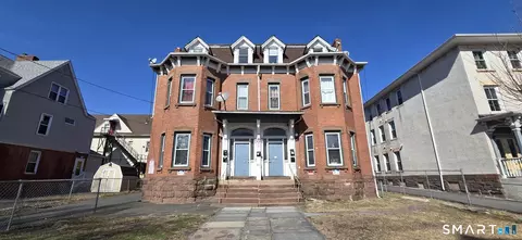 62-64 Capen St, Hartford, CT 06120