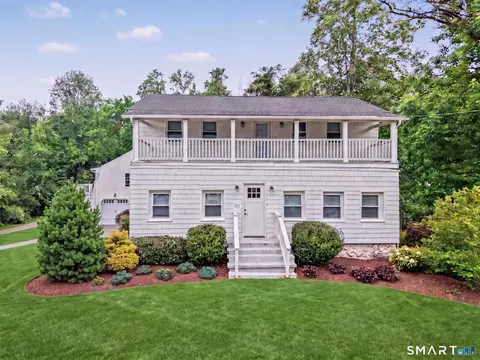 421 Shelton Rd, Trumbull, CT 06611