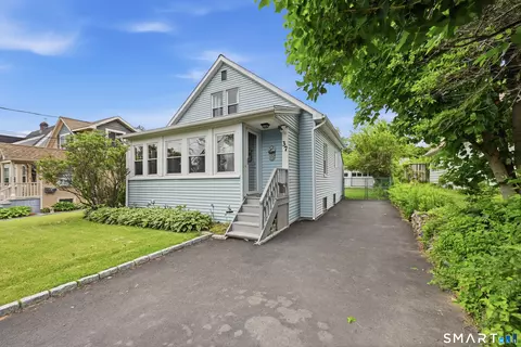 37 Fleetwood Ave, Bethel, CT 06801