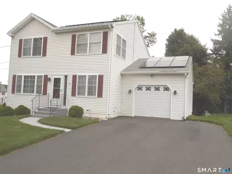 16 Hickory Rd, Naugatuck, CT 06770