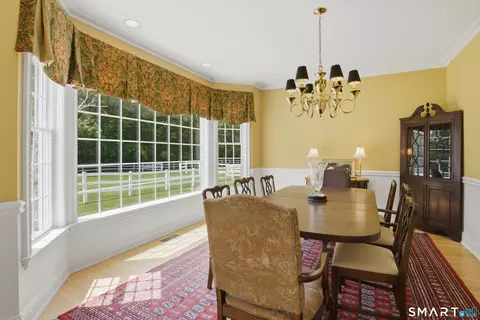 Dining - 395 Sperry Rd, Bethany, CT 06524 photo 2 of 2