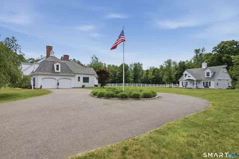 Exterior - 395 Sperry Rd, Bethany, CT 06524 photo 5 of 10