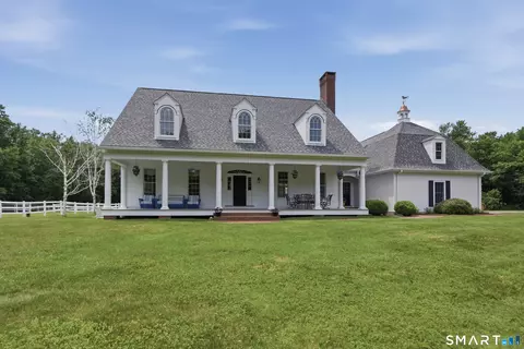 Exterior - 395 Sperry Rd, Bethany, CT 06524 photo 1 of 10