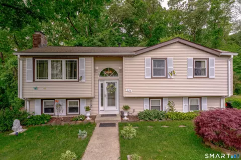 226 Rose St Ext, East Haven, CT 06513