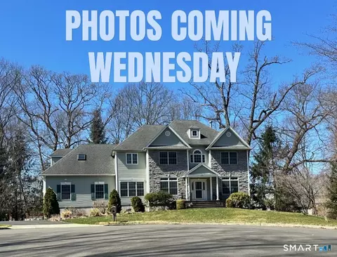 104 Franklin Rd, Milford, CT 06460