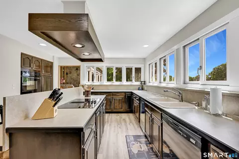 Kitchen - 119 Judge Ln, Bethlehem, CT 06751 photo 3 of 3