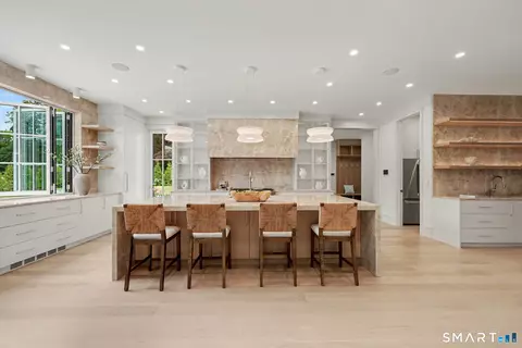 Kitchen - 175 Brookside Rd, Darien, CT 06820 photo 2 of 5