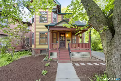 102 Huntington St, Hartford, CT 06105