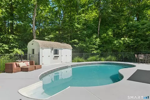 Exterior - 35 Pheasant Ln, Hamden, CT 06518 photo 6 of 9