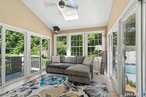 Exterior - 35 Pheasant Ln, Hamden, CT 06518 photo 2 of 9