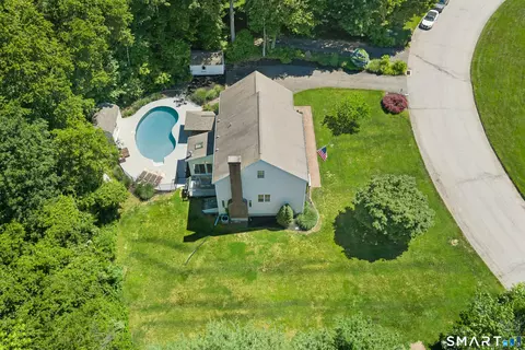 View/Area - 35 Pheasant Ln, Hamden, CT 06518 photo 3 of 6